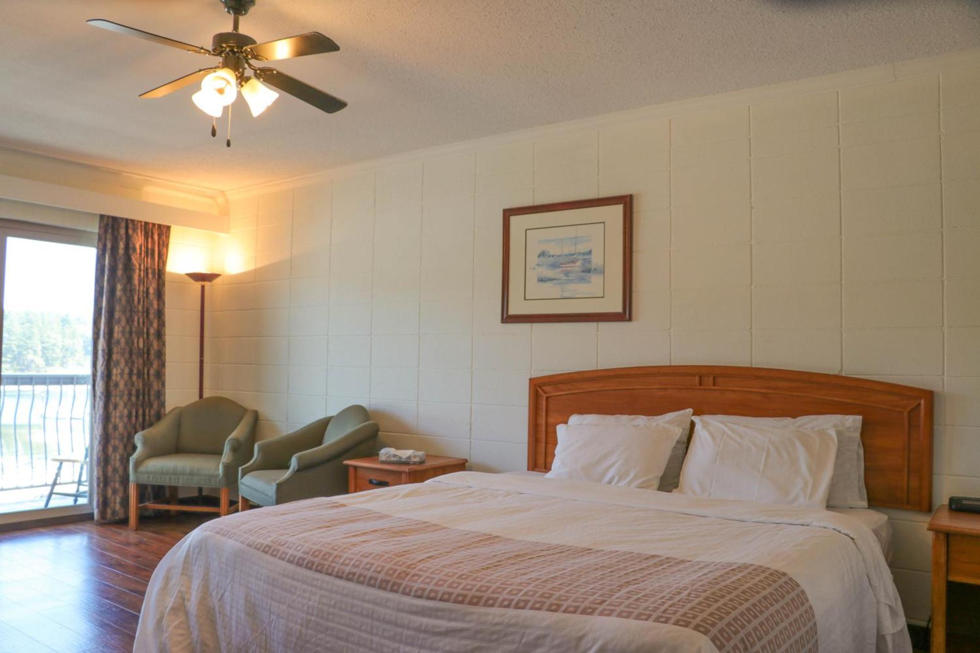The Waterfront Suites And Marina Nanaïmo Chambre photo