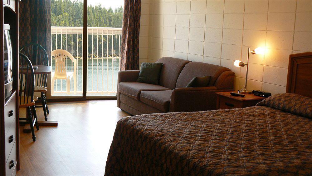 The Waterfront Suites And Marina Nanaïmo Extérieur photo