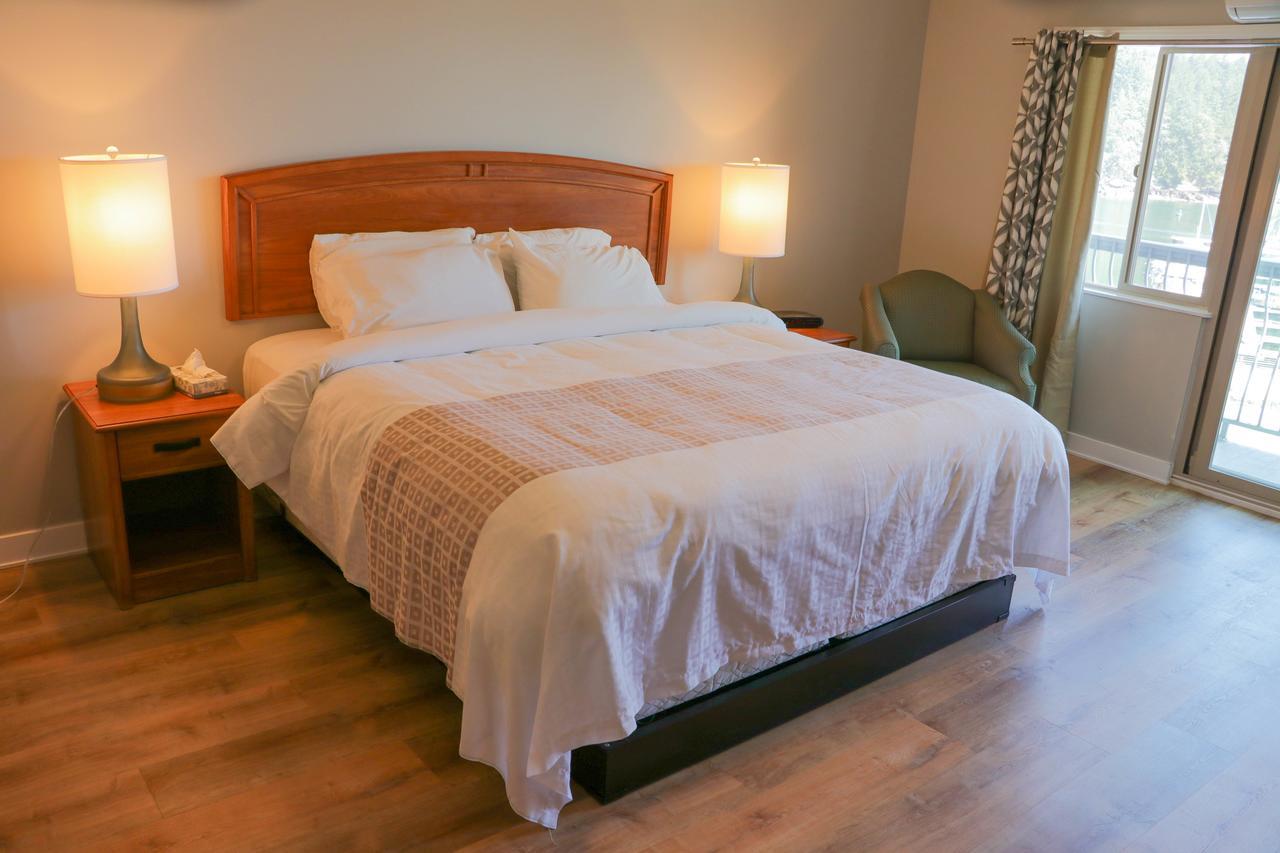 The Waterfront Suites And Marina Nanaïmo Extérieur photo