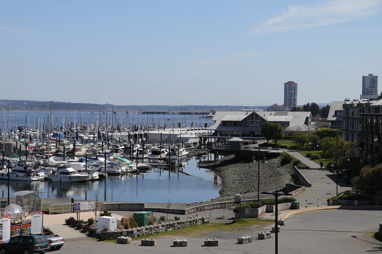 The Waterfront Suites And Marina Nanaïmo Extérieur photo