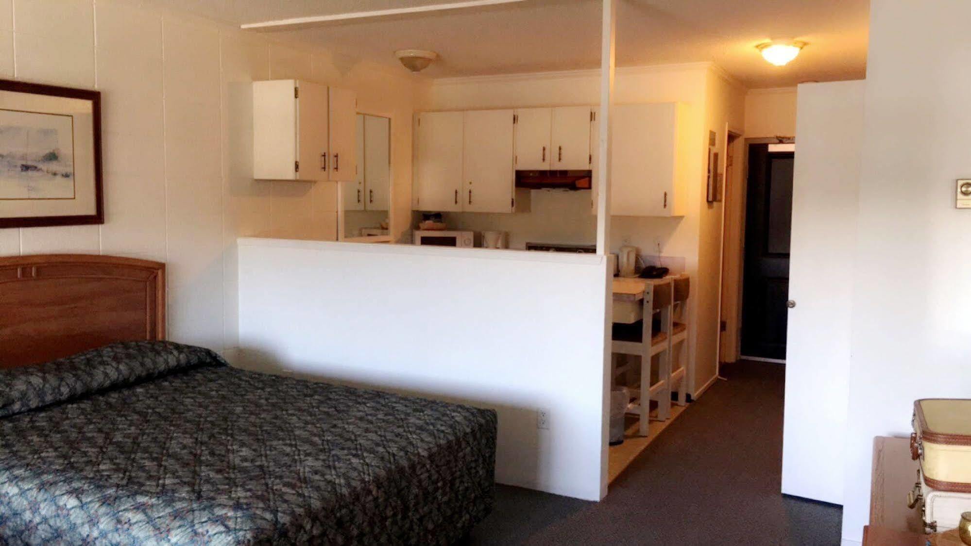 The Waterfront Suites And Marina Nanaïmo Extérieur photo