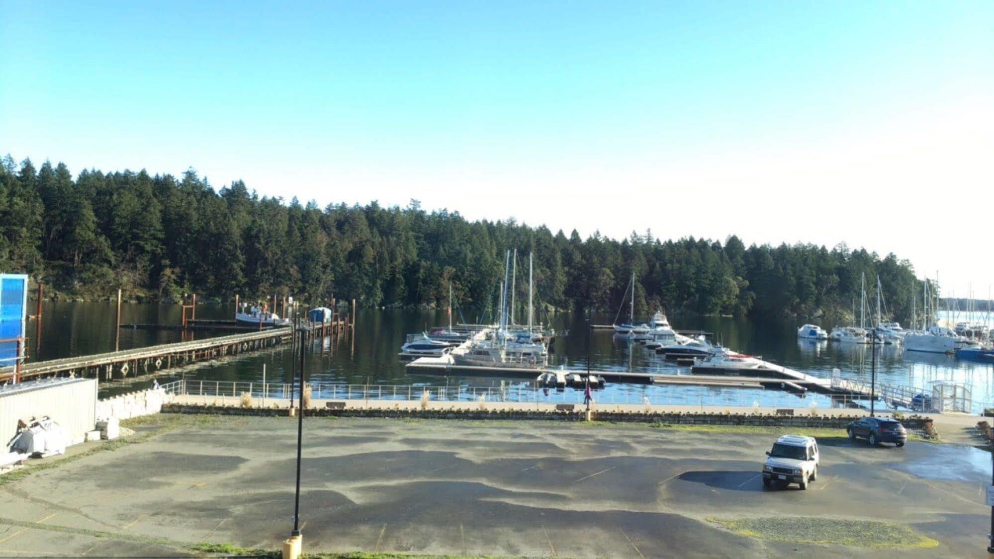 The Waterfront Suites And Marina Nanaïmo Extérieur photo